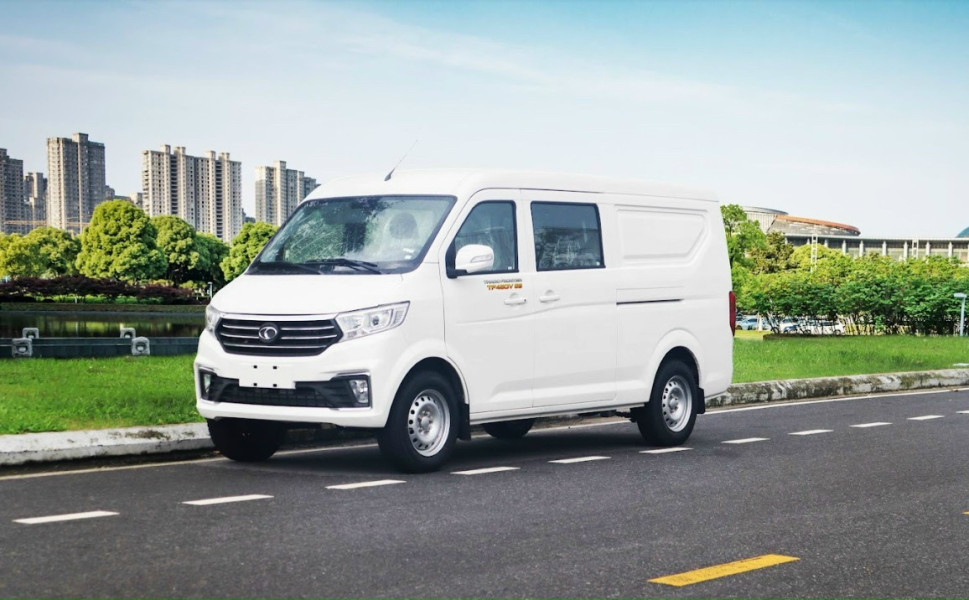 Xe tải van thaco 2023 Frontier TF450V Xe tải van thaco 2023 Frontier TF450V