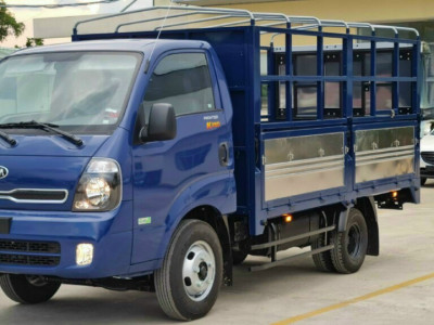 Kia K250 2.5 tấn thùng mui bạt 5 bửng
