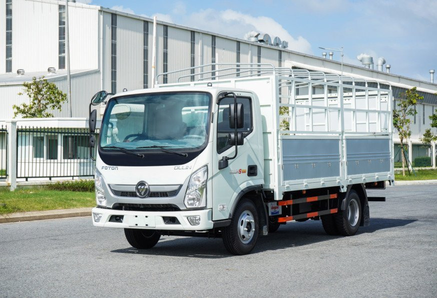 Thaco OllinS700